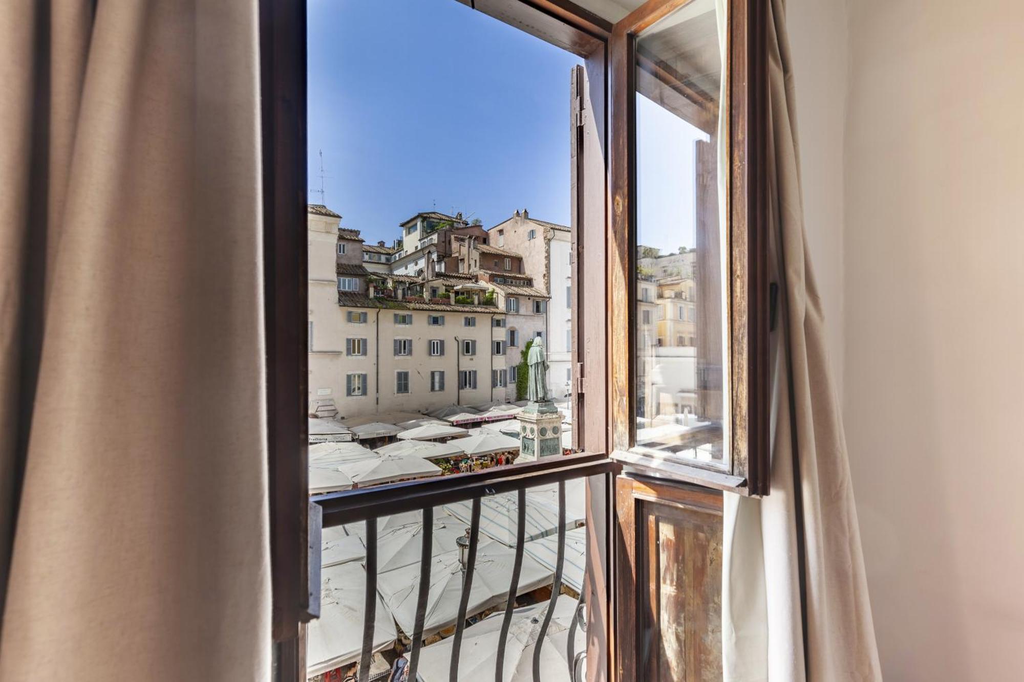 Appartamento Campo Dei Fiori Luxury Gold