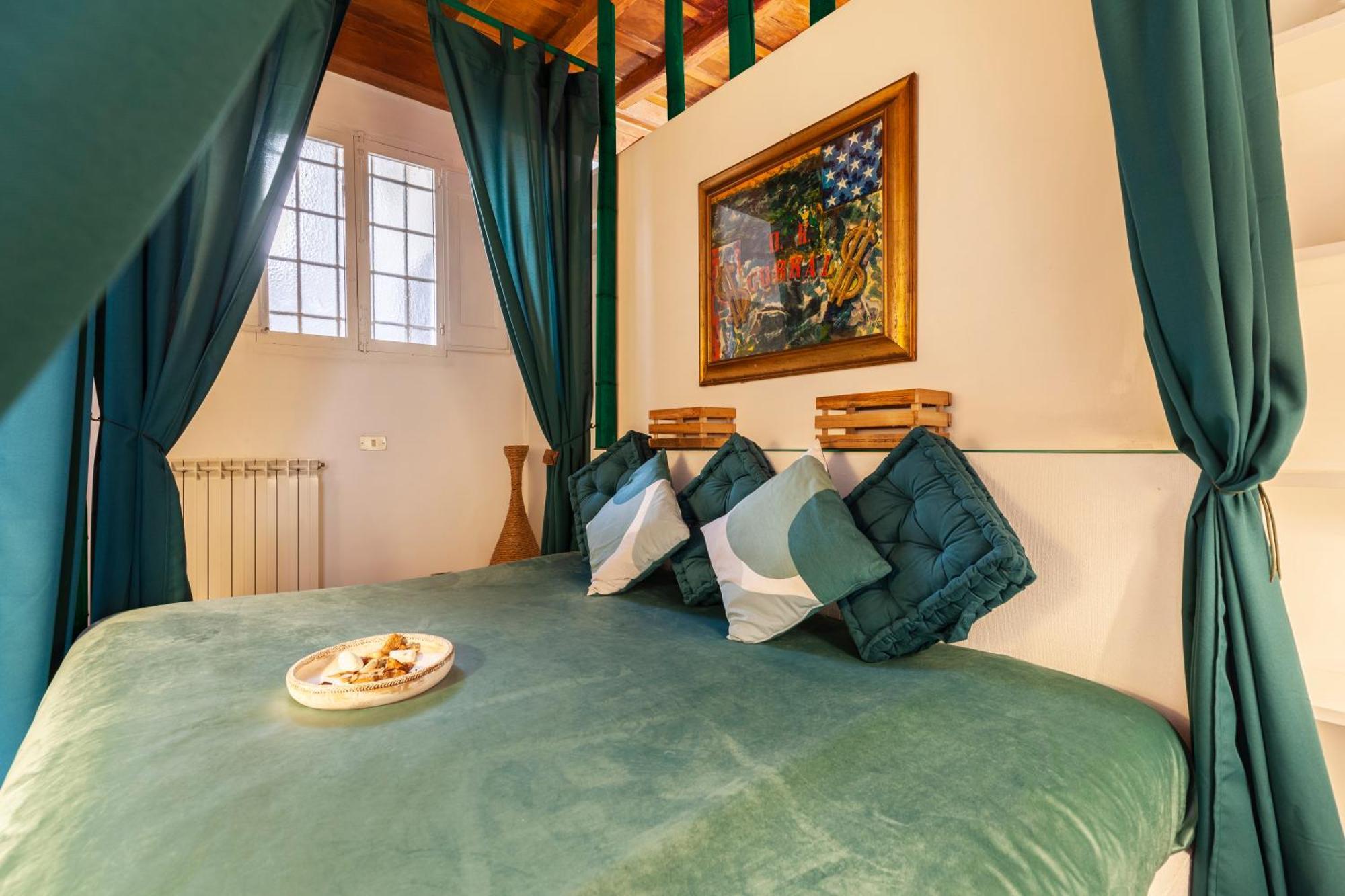 Campo Dei Fiori Luxury Gold Apartment Rom